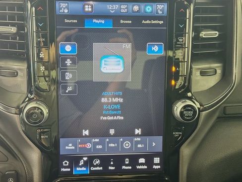 Used 2022 RAM 1500 Laramie AWD/4WD image 15