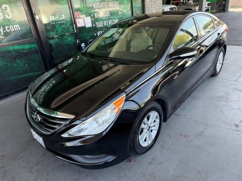 Used 2014 Hyundai Sonata GLS w/ Popular Equipment Group 2 FWD image 2