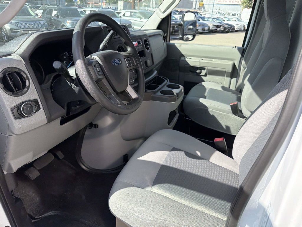 New 2027 Ford E-450 and Econoline 450 Super Duty w/ Interior Upgrade Package RWD image 28