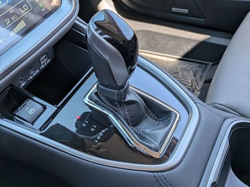 Used 2025 Subaru Outback Onyx Edition image 19