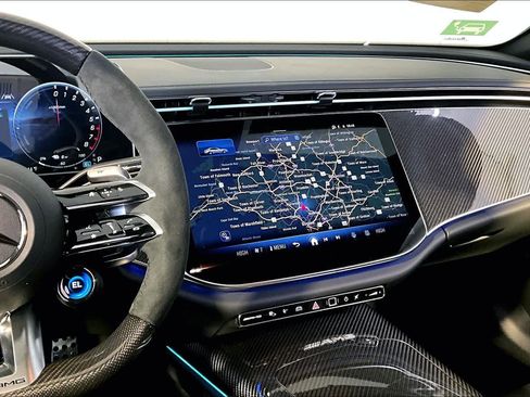 New 2026 Mercedes-Benz E 53 AMG e 4MATIC Sedan image 8