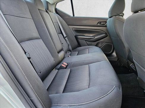 Used 2024 Nissan Altima 2.5 SV image 18