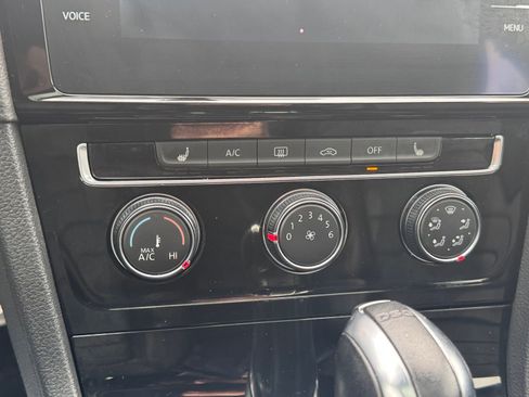 Used 2018 Volkswagen GTI SE w/ SE Leather Package image 20