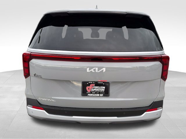 New 2027 Kia Carnival FWD image 6