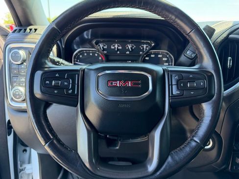 Used 2021 GMC Sierra 1500 AT4 w/ AT4 Preferred Package AWD/4WD image 17