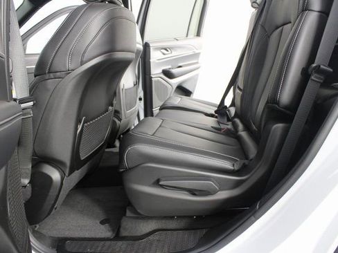 New 2025 Jeep Grand Cherokee L Limited w/ Luxury Tech Group II image 20