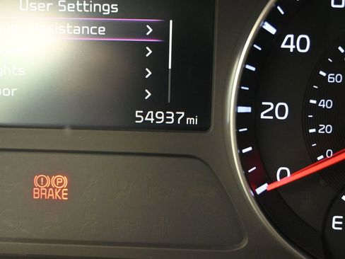 Used 2024 Kia Forte LXS FWD image 19