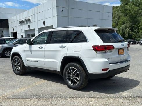 Certified 2022 Jeep Grand Cherokee Limited AWD/4WD image 8