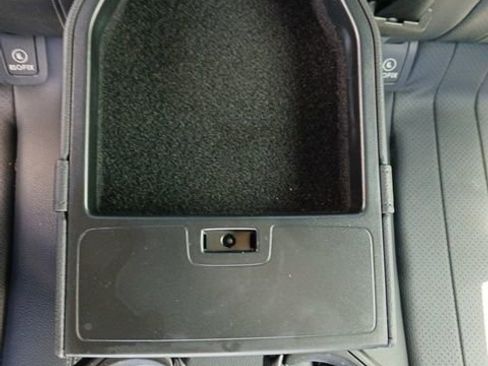 Used 2017 Mercedes-Benz E 300 image 12