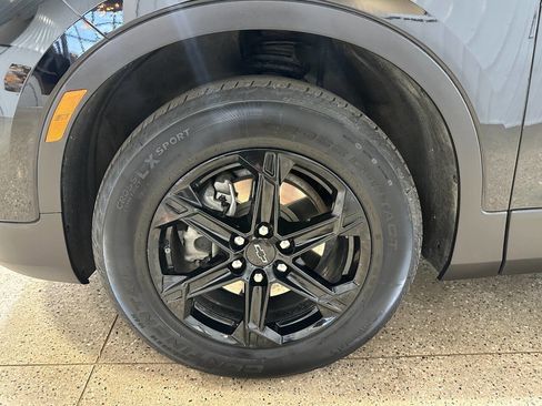 Used 2024 Chevrolet Blazer LT w/ Convenience Package image 3