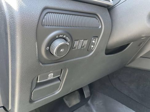 Certified 2025 Jeep Grand Wagoneer 4WD image 26