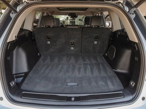 Used 2022 Jeep Grand Cherokee Limited image 32