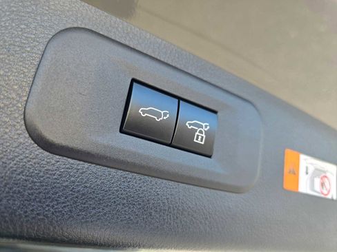 New 2026 Lexus TX 500h AWD image 18