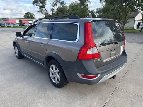 Used 2011 Volvo XC70 3.2 AWD/4WD image 3