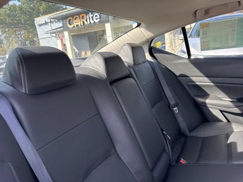 Used 2023 Nissan Altima 2.5 SL FWD image 16