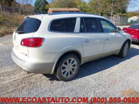 Used 2011 Buick Enclave CXL image 2