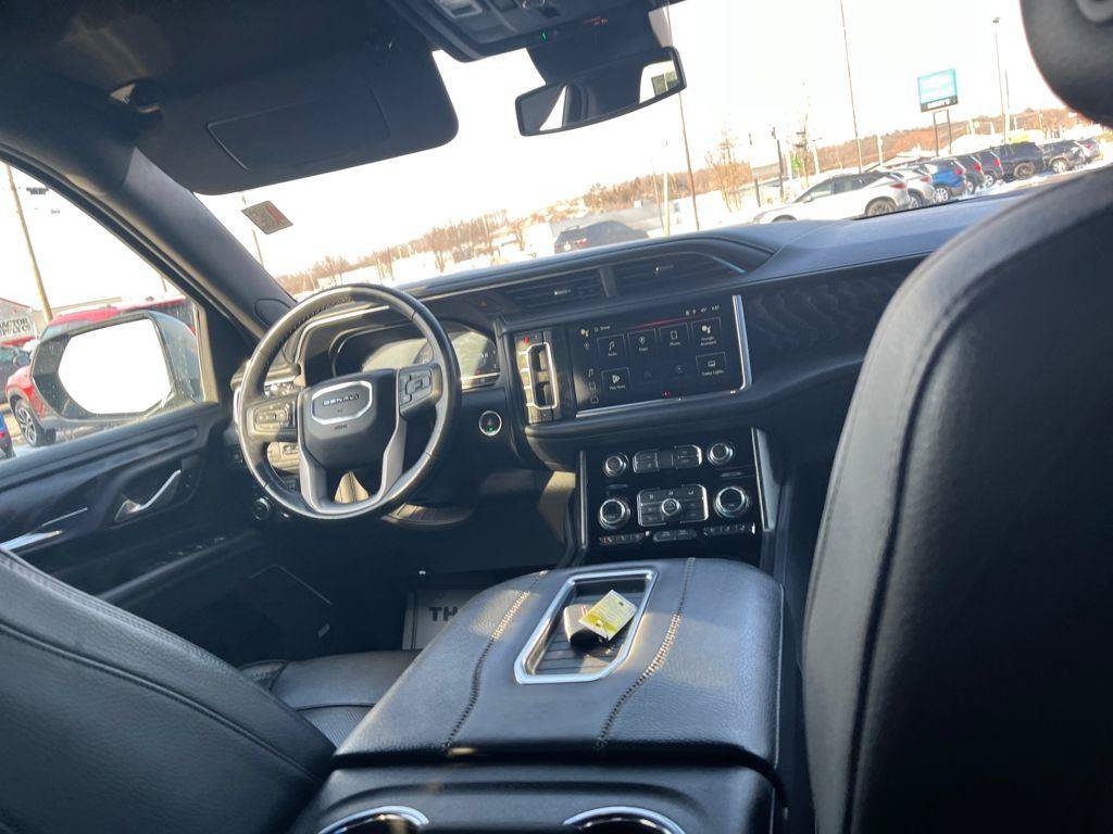 Used 2023 GMC Yukon Denali AWD/4WD image 29