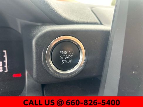 Used 2025 Toyota 4Runner SR5 image 18