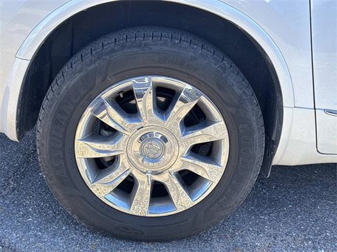 Used 2016 Buick Enclave Leather w/ Trailering Package image 5