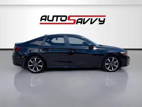 Used 2025 Honda Civic Sport Touring image 8