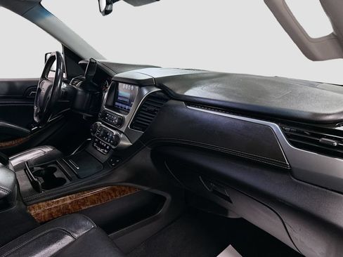 Used 2020 Chevrolet Tahoe Premier RWD image 32