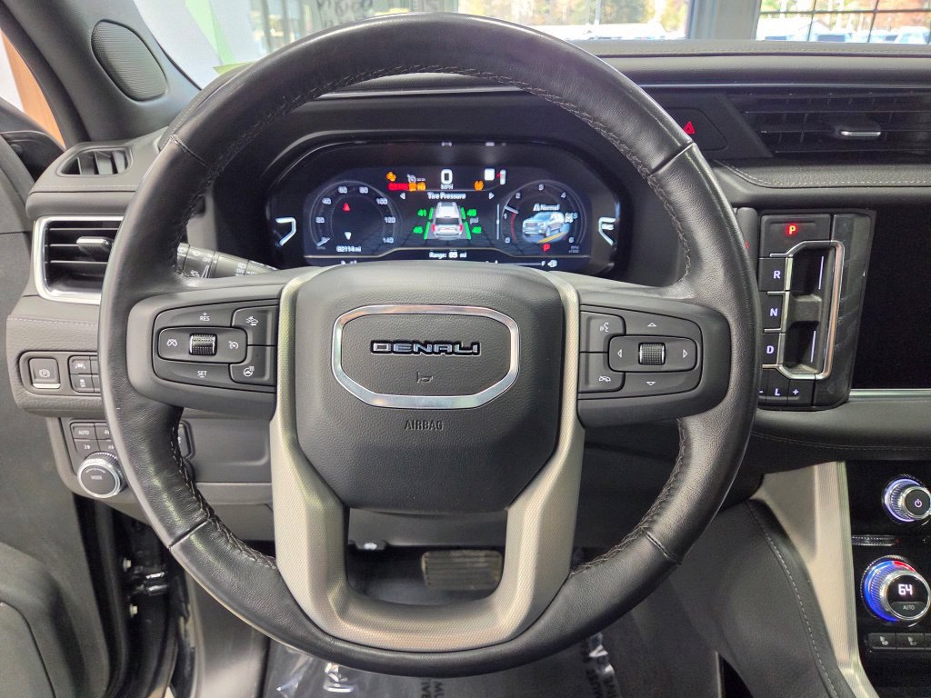 Used 2022 GMC Yukon XL Denali AWD/4WD image 33