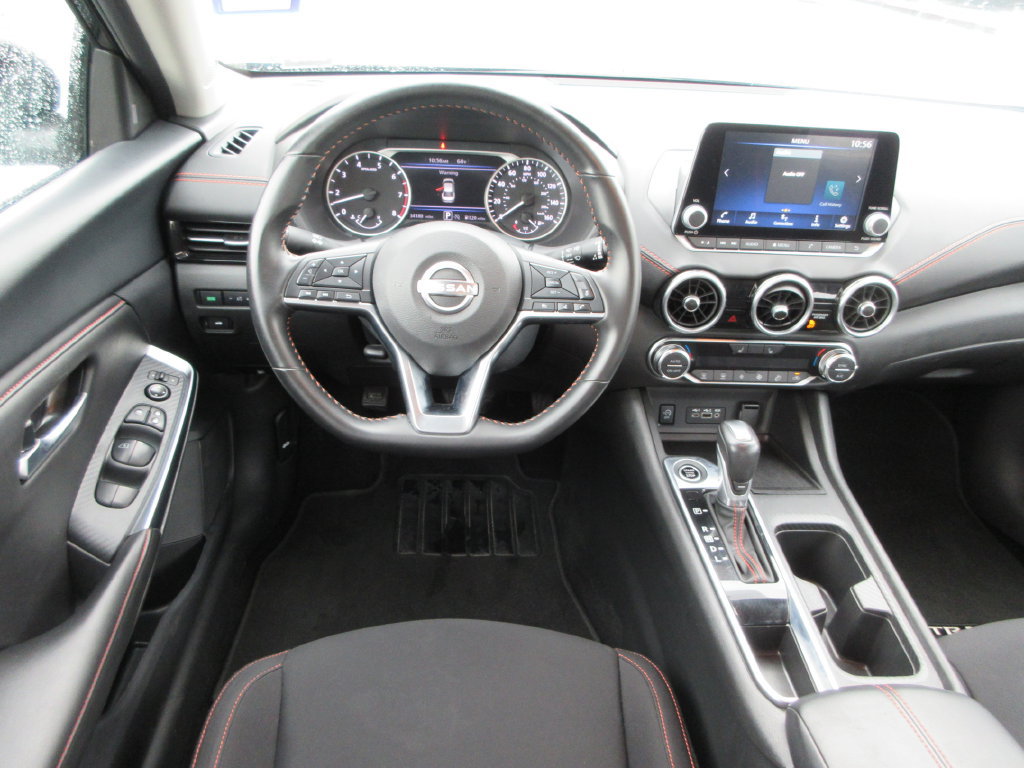 Used 2025 Nissan Sentra SR FWD image 14
