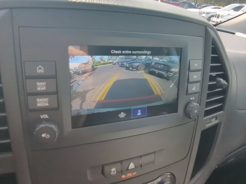 Used 2023 Mercedes-Benz Metris Passenger image 7