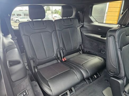 New 2024 Jeep Grand Cherokee L Overland w/ Advanced Protech Group III image 14