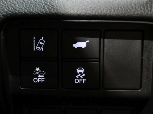 Used 2018 Honda CR-V Touring image 22