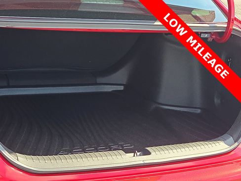 Used 2024 Honda Accord LX image 9