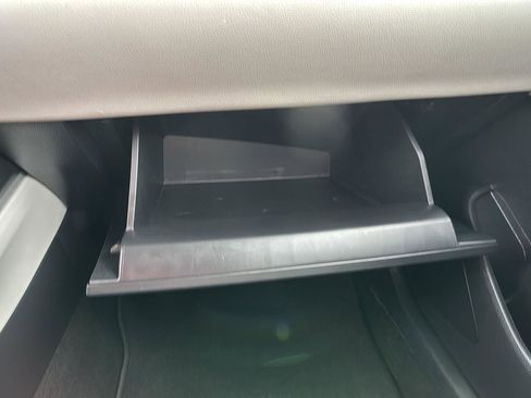 Used 2024 Toyota Corolla Cross L image 34