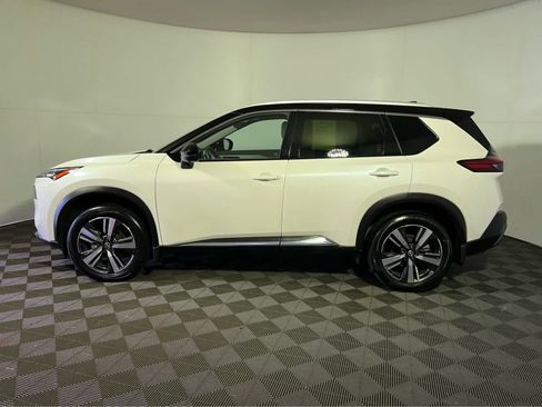Certified 2023 Nissan Rogue SL AWD/4WD image 4
