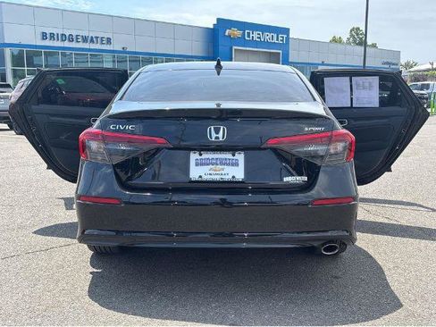 Used 2024 Honda Civic Sport image 12
