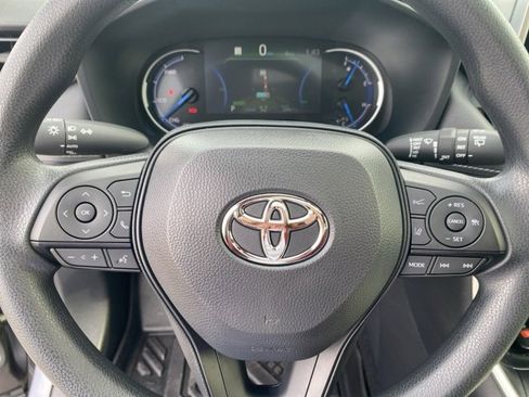 Used 2025 Toyota RAV4 XLE image 13