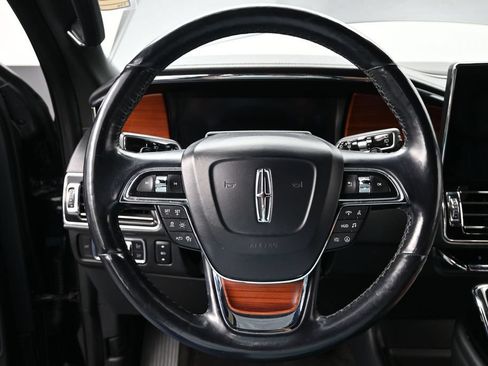 Used 2022 Lincoln Navigator Reserve AWD/4WD image 10