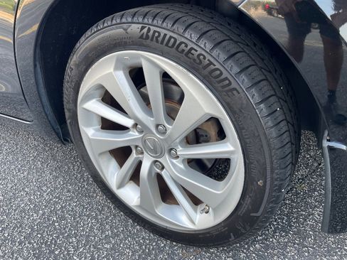 Used 2017 Acura ILX FWD image 10