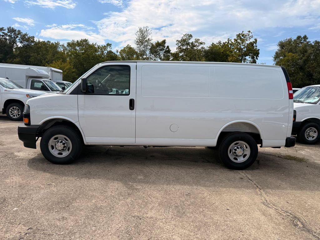 New 2026 Chevrolet Express 2500 w/ Driver Convenience Package RWD image 2