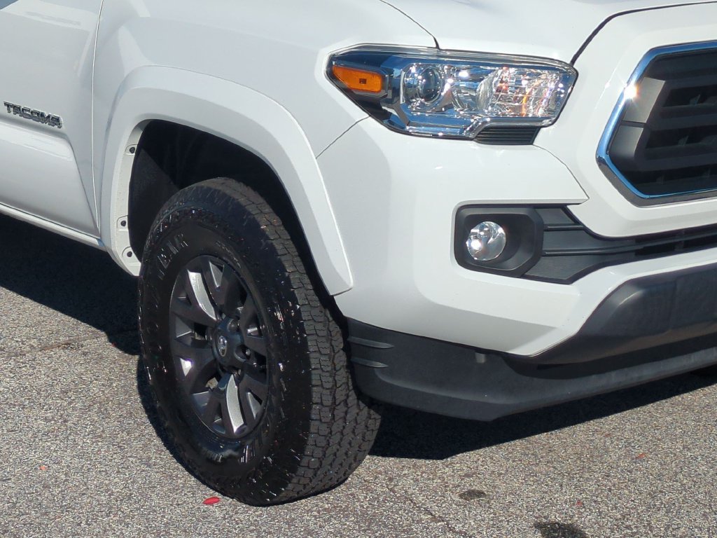 Used 2023 Toyota Tacoma SR5 w/ Technology Package RWD image 9