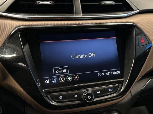 Used 2021 Chevrolet TrailBlazer ACTIV w/ Sun and Liftgate Package image 13