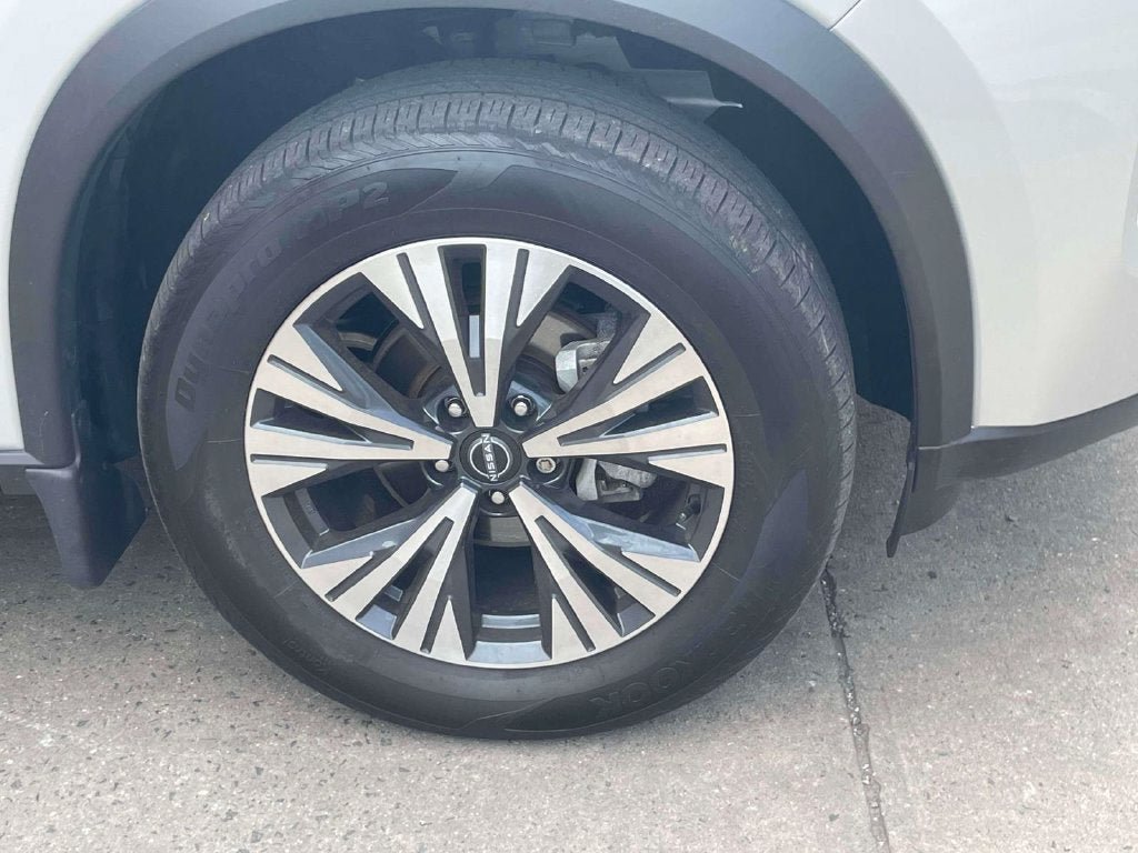 Used 2023 Nissan Rogue SV AWD/4WD image 9
