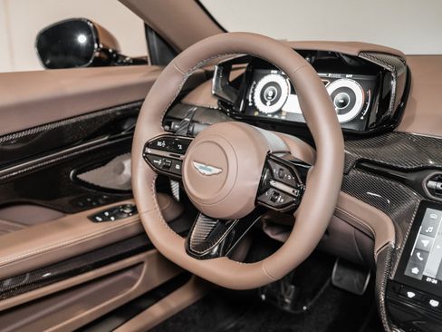 New 2026 Aston Martin Vanquish Convertible RWD image 20