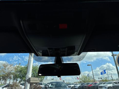 Used 2019 Volkswagen GTI SE w/ SE Experience Package image 21