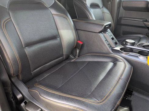 Certified 2024 Ford Bronco Badlands w/ Sasquatch Package image 20