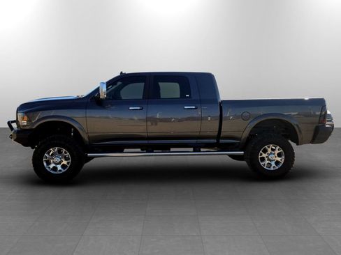Used 2016 RAM 2500 Laramie image 10