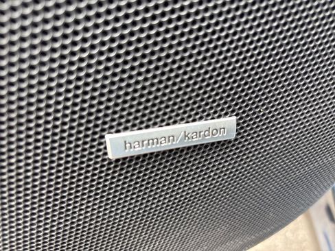 Used 2021 Subaru Forester Limited w/ Popular Package #3 image 7