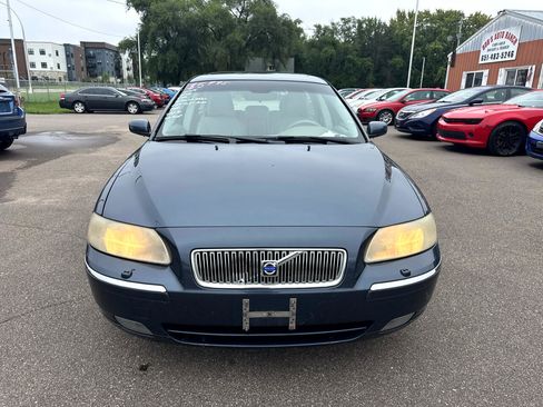 Used 2005 Volvo V70 2.5T image 2