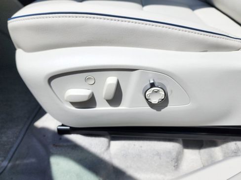 New 2026 Buick Enclave Avenir w/ Super Cruise Package image 18