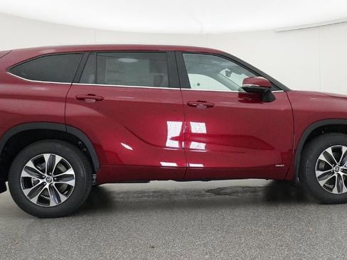 New 2026 Toyota Highlander XLE AWD/4WD image 27