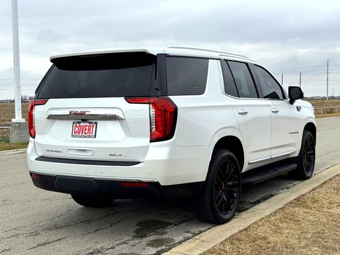 Used 2022 GMC Yukon SLT w/ SLT Premium Package image 6